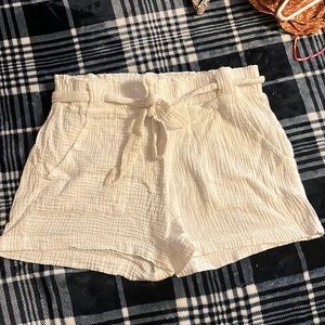 Indigo Rein gauze white shorts size small